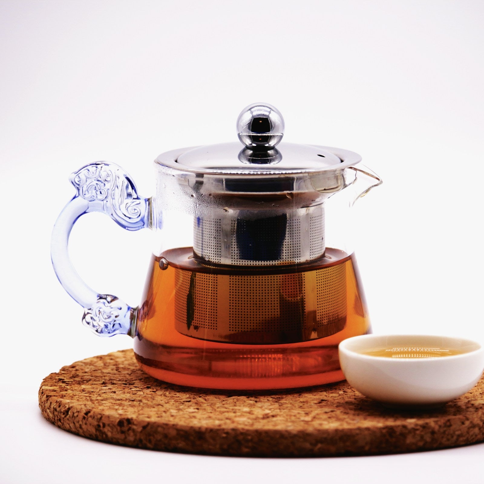 Borosilicate glass teapot with infuser basket